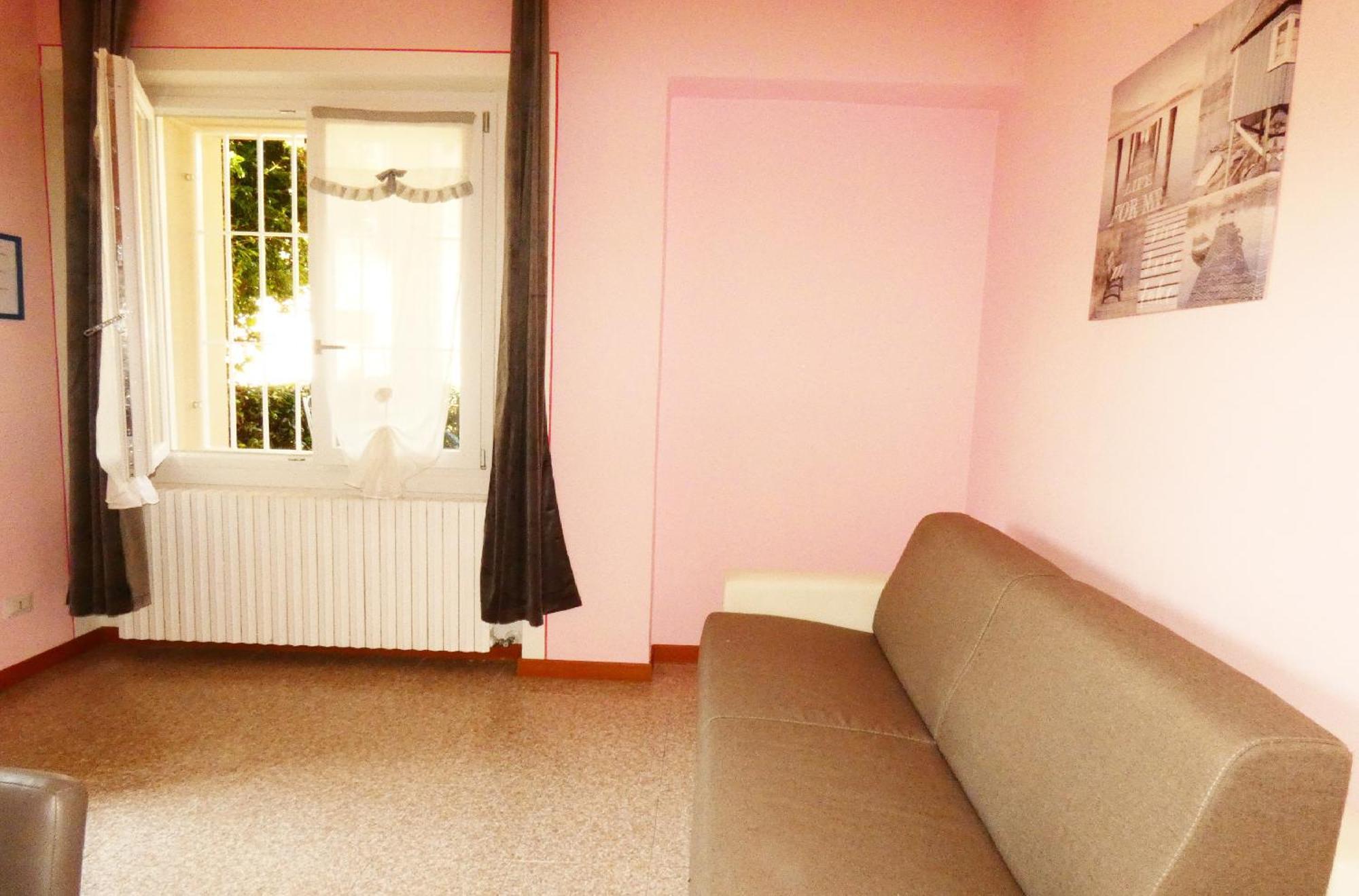 Casa Vacanze Sabrina 波尔佩纳泽德尔加尔达 外观 照片