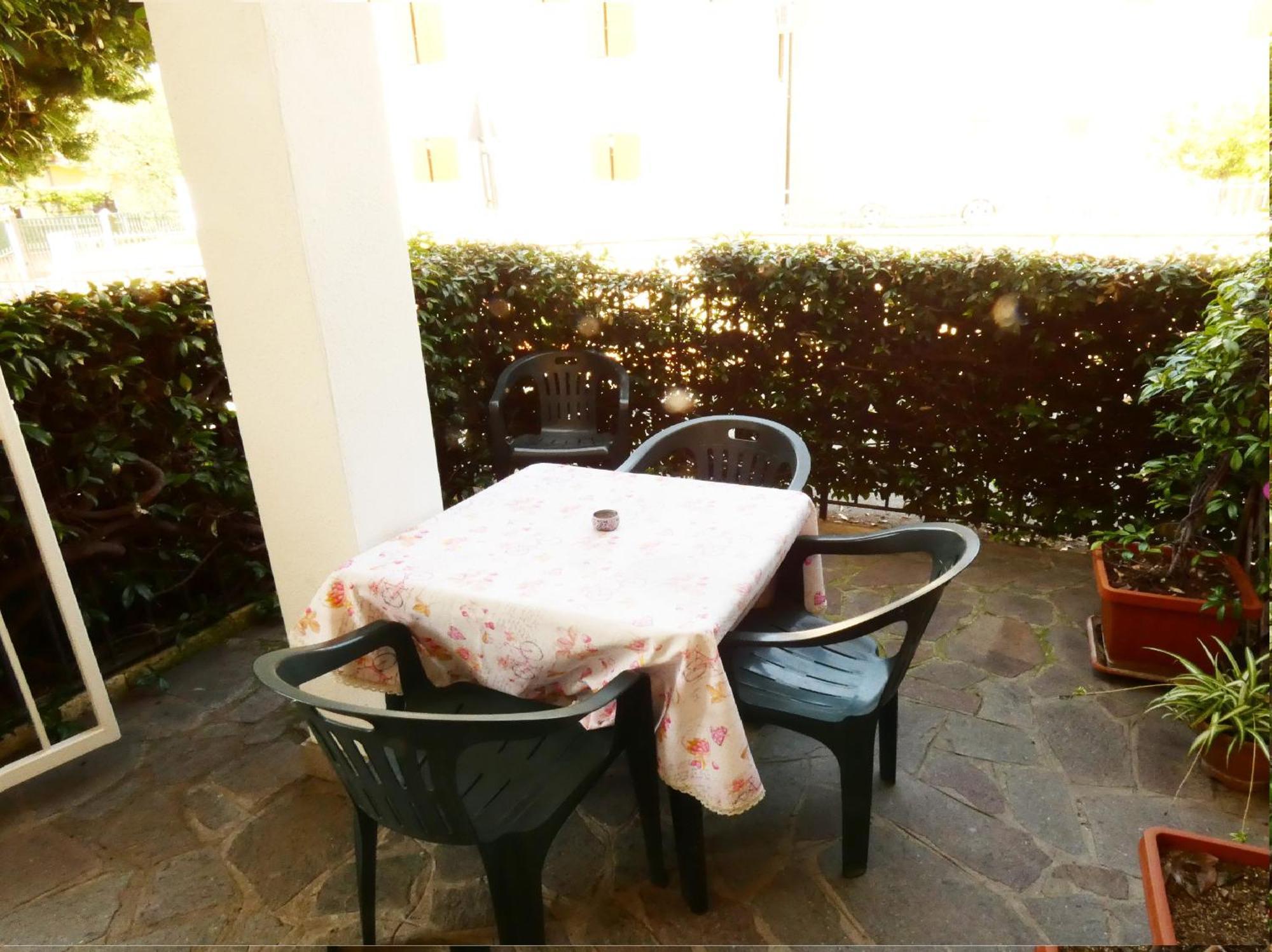 Casa Vacanze Sabrina 波尔佩纳泽德尔加尔达 外观 照片