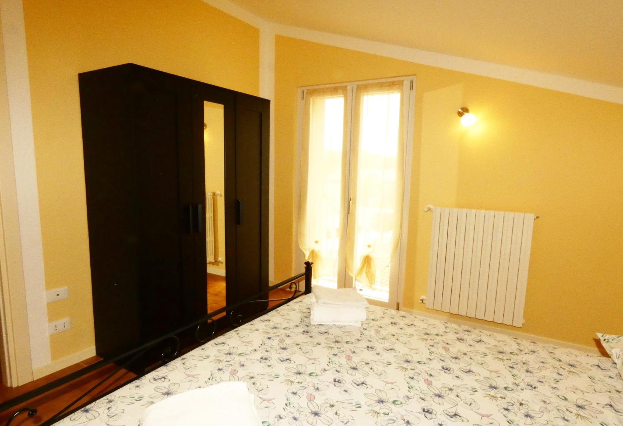 Casa Vacanze Sabrina 波尔佩纳泽德尔加尔达 外观 照片